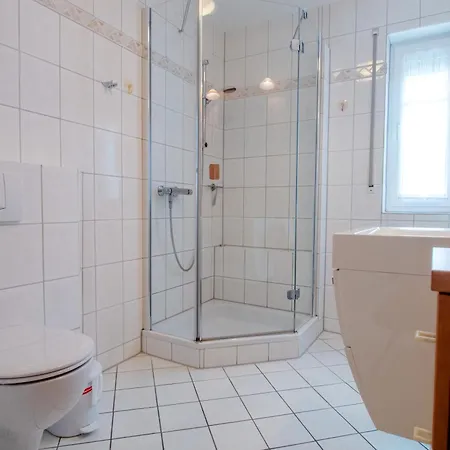 Hoppenberg 7 Eg Links Daire Zingst